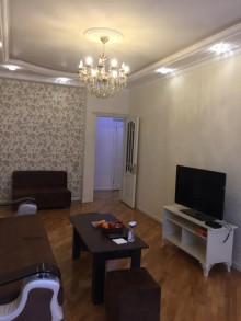 Satılır Yeni Tikili, Binəqədi.r, 8-ci mikrorayon-3