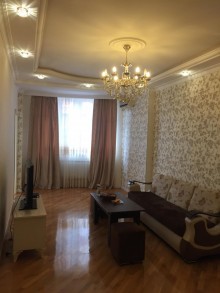 Satılır Yeni Tikili, Binəqədi.r, 8-ci mikrorayon-4