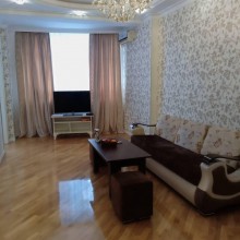 Satılır Yeni Tikili, Binəqədi.r, 8-ci mikrorayon-5