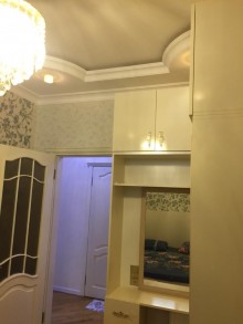 Satılır Yeni Tikili, Binəqədi.r, 8-ci mikrorayon-6