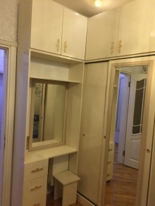 Satılır Yeni Tikili, Binəqədi.r, 8-ci mikrorayon-8