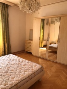 Satılır Həyət evi, Səbail.r, Badamdar, İçərişəhər.m-11