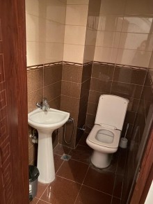 Satılır Yeni Tikili, Nərimanov.r-8