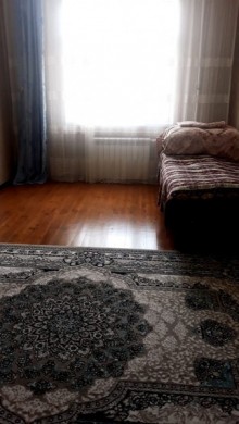 Satılır Köhnə Tikili, Xətai.r, Əhmədli, Əhmədli.m-1