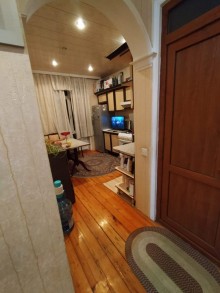 Satılır Köhnə Tikili, Sabunçu.r, Bakıxanov-6