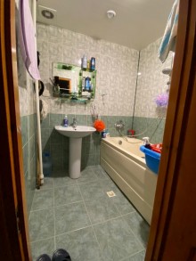 Satılır Köhnə Tikili, Sabunçu.r, Bakıxanov-8
