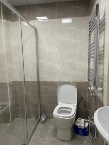 Satılır Yeni Tikili, Yasamal.r-15