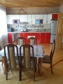 Satılır Həyət evi, Qəbələ.ş-8