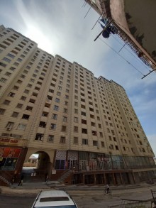Satılır Yeni Tikili, Xətai.r, H.Aslanov, Həzi Aslanov.m-1