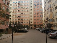 Satılır Yeni Tikili, Xırdalan.ş-1