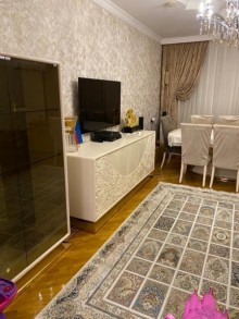 Satılır Yeni Tikili, Nəsimi.r, 1-ci mikrorayon-8