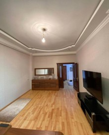 Satılır Yeni Tikili, Nəsimi.r-13