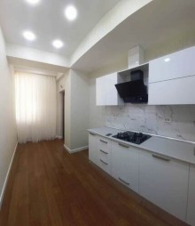 Satılır Yeni Tikili, Yasamal.r, Yasamal, Elmlər Akademiyası.m-17