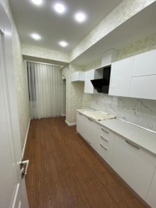 Satılır Yeni Tikili, Yasamal.r, Yasamal, Elmlər Akademiyası.m-18