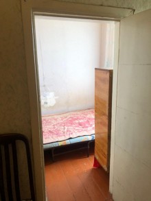 Satılır Köhnə Tikili, Binəqədi.r, 7-ci mikrorayon, Azadlıq.m-4