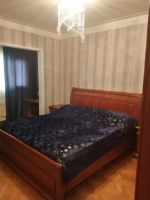 Satılır Köhnə Tikili, Suraxanı.r, Yeni Günəşli, Xalqlar Dostluğu m..m-4