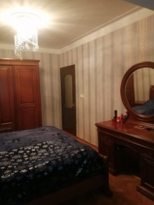 Satılır Köhnə Tikili, Suraxanı.r, Yeni Günəşli, Xalqlar Dostluğu m..m-7