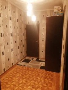 Satılır Köhnə Tikili, Suraxanı.r, Yeni Günəşli, Xalqlar Dostluğu m..m-19