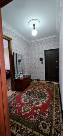 Satılır Köhnə Tikili, Binəqədi.r, 9-cu mikrorayon-8