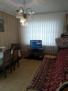 Satılır Köhnə Tikili, Xətai.r, Əhmədli, Əhmədli.m-1