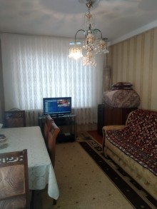 Satılır Köhnə Tikili, Xətai.r, Əhmədli, Əhmədli.m-2