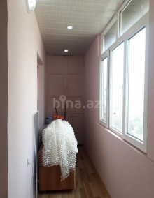 Satılır Köhnə Tikili, Binəqədi.r, 7-ci mikrorayon, Azadlıq.m-8