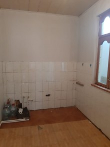 Satılır Həyət evi, Səbail.r, Badamdar-15
