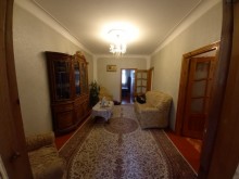 Satılır Köhnə Tikili, Binəqədi.r, Binəqədi, Memar Əcəmi.m-1