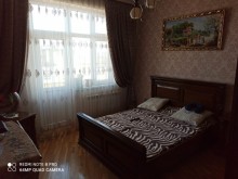 Satılır Yeni Tikili, Binəqədi.r, 8-ci mikrorayon, Azadlıq.m-3