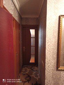 Satılır Köhnə Tikili, Binəqədi.r, 9-cu mikrorayon, Nəsimi.m-13