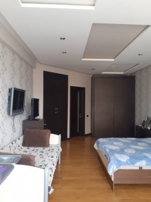 Satılır Yeni Tikili, Nəsimi.r, Elmlər Akademiyası.m-8