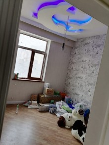 Satılır Yeni Tikili, Xırdalan.ş-18