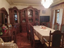 Satılır Köhnə Tikili, Nizami.r, Xalqlar Dostluğu m..m-1