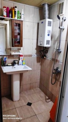 Satılır Köhnə Tikili, Nizami.r, 8-ci kilometr, Xalqlar Dostluğu m..m-11