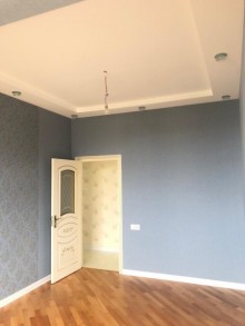 Satılır Yeni Tikili, Binəqədi.r, 7-ci mikrorayon, Azadlıq.m-2