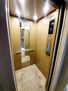 Satılır Köhnə Tikili, Binəqədi.r, 9-cu mikrorayon, Memar Əcəmi.m-19