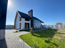 Suvelan qesebesinde əla temirli  2 mertebeli villa satilir, -1