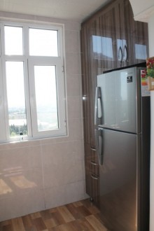 Satılır Köhnə Tikili, Nizami.r, Xalqlar Dostluğu m..m-9