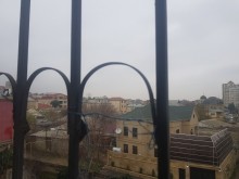 Satılır Köhnə Tikili, Nəsimi.r, Memar Əcəmi.m-18