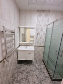 ev elanlari merdekan 4 otaq 179 kv/m, -18