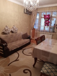 Satılır Köhnə Tikili, Binəqədi.r, 9-cu mikrorayon, Nəsimi.m-3