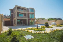 novxanida satilan heyet evi elanlari, -1