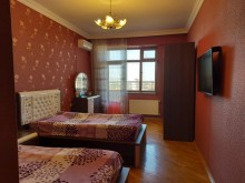 Satılır Yeni Tikili, Binəqədi.r, 6-cı mikrorayon, Nəsimi.m-7