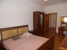 Kirayə (Aylıq) Yeni Tikili, Yasamal.r, Elmlər Akademiyası.m-5