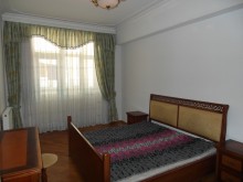 Kirayə (Aylıq) Yeni Tikili, Yasamal.r, Elmlər Akademiyası.m-6