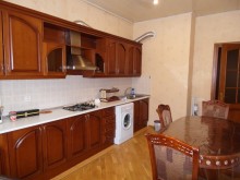 Kirayə (Aylıq) Yeni Tikili, Nəsimi.r, 28 May.m-8