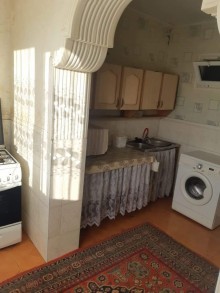 Satılır Köhnə Tikili, Suraxanı.r, Qaraçuxur-2
