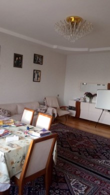 Satılır Yeni Tikili, Binəqədi.r, 7-ci mikrorayon, Azadlıq.m-18