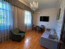 Satılır Həyət evi, Binəqədi.r, 7-ci mikrorayon, Dərnəgül.m-15