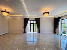 Mərdəkanda Arzu restroanı ətrafında super təmirli villa satışda, -18